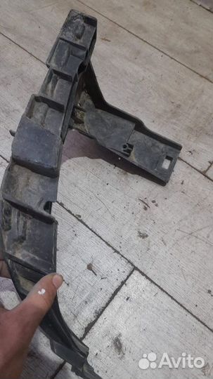 Кронштейн бампера задний правый Audi A 6 C 7 С