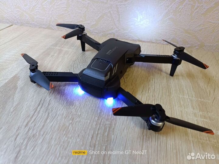 Квадрокоптер 2 камеры 3 батареи кейс новый