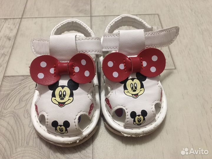 Сандали для девочки