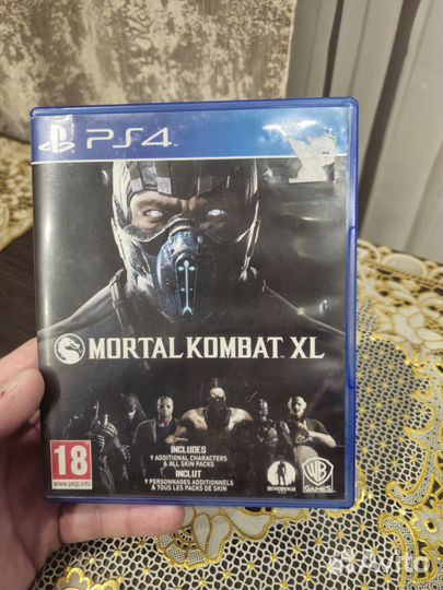 Sony playstation 4 slim 1tb 2 джойстика