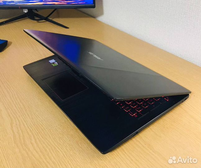 Игровой ноутбук Asus
