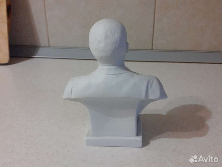Бюст Ленина лфз