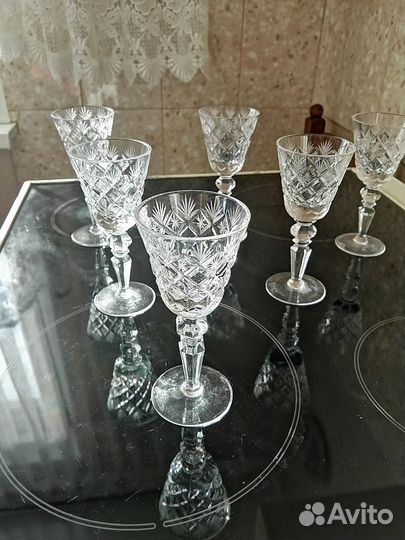 Бокалы из хрусталя