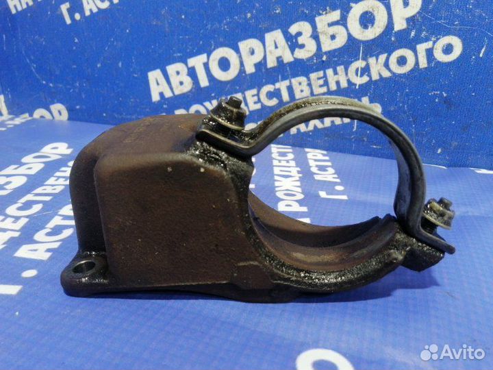 Кронштейн промежуточного вала Ford Focus 2 седан