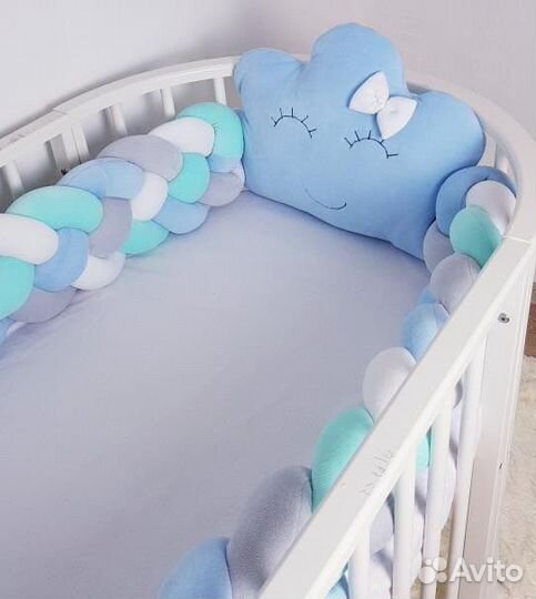 Бортики в кроватку мальчику косичка облачко