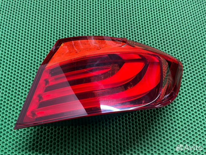 Фонарь задний правый Bmw F10