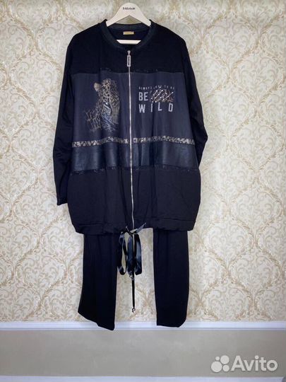 Спортивный костюм новый