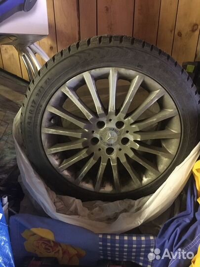 Комплект зимней резины с оригинальными дисками б/у