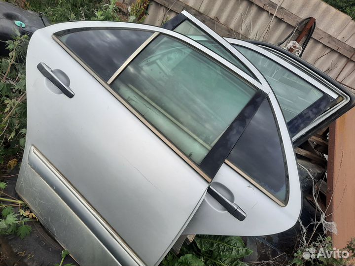 Двери мерседес w210
