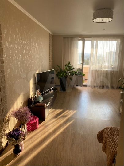 2-к. квартира, 76,5 м², 13/19 эт.