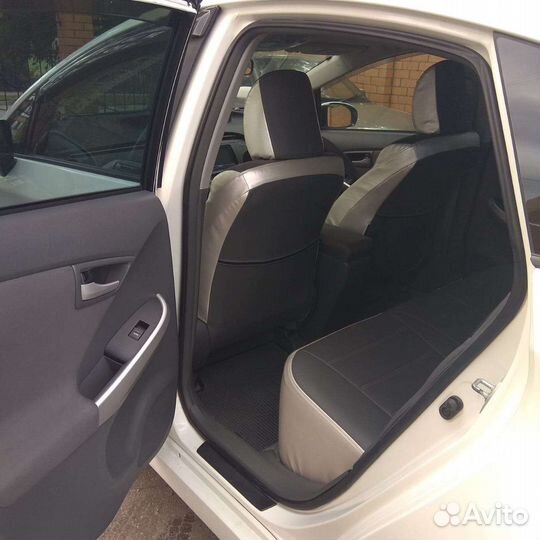 Toyota Prius 1.8 AT, 2011, 115 000 км