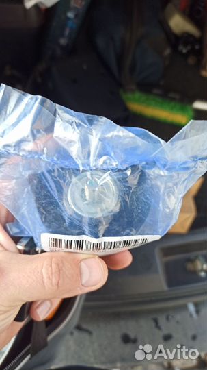 Обводной ролик ремня привода. Chevrolet. SUV