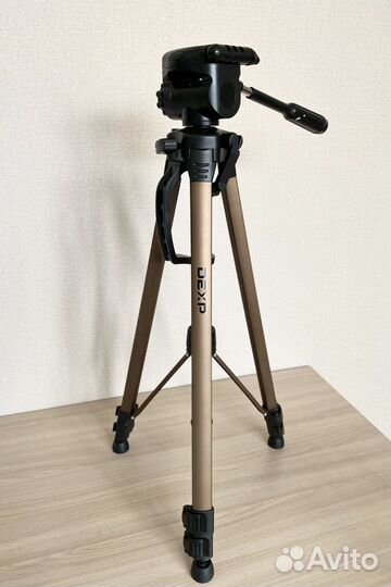 Штатив для фотоаппарата