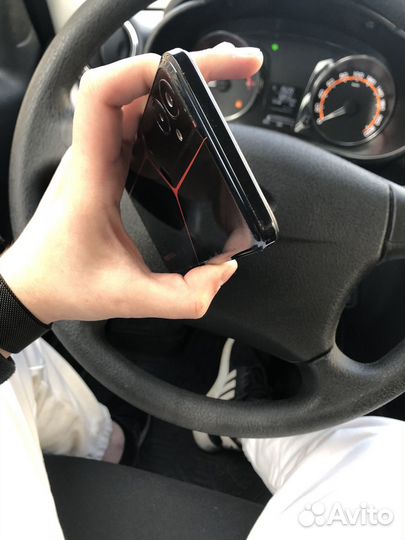 TECNO Pova 2, 4/64 ГБ