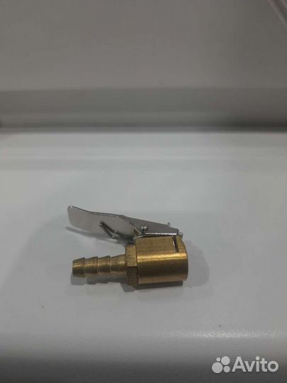 Наконечник для подкачки колёс