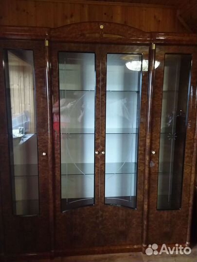 Буфет сервант витрина