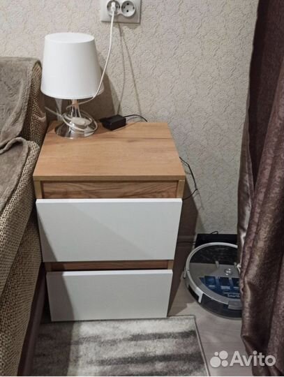Тумба прикроватная