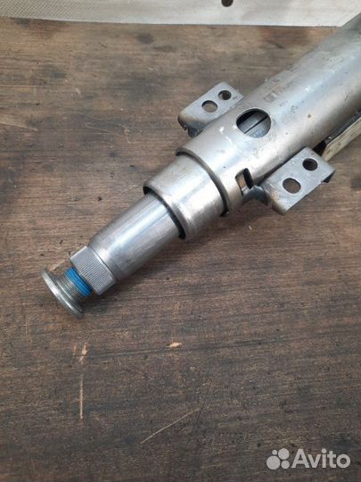 Рулевая колонка Volkswagen Sharan минивэн 1.9 AUY