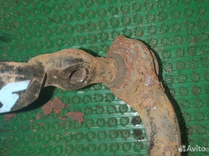 Рычаг задний верхний правый Додж Стратус 96-00г