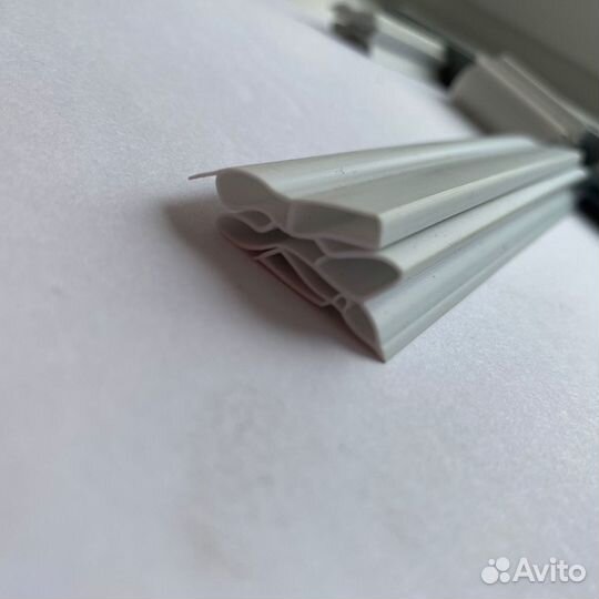 Уплотнитель для холодильника indesit DSZ 5175