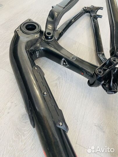 Карбон рама Specialized Stumpjumper 29