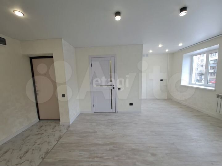 3-к. квартира, 62 м², 2/5 эт.