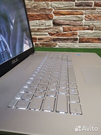 Мощный ноутбук asus 17,3/i7 4 ядра/GTX 850 4Гб/ssd
