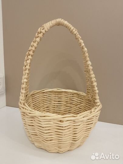 Корзина плетеная