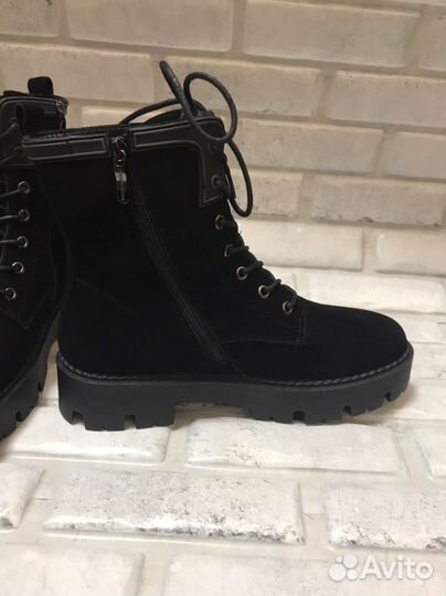 Новые зимние ботинки 41 размер нат.замша/шерсть