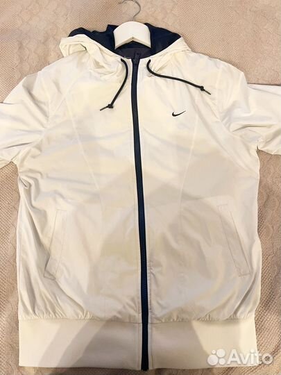Ветровка Nike женская