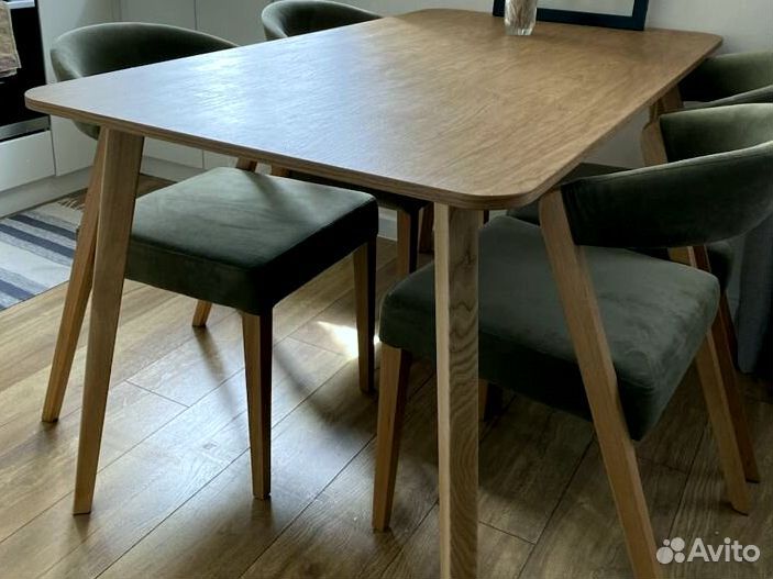 Кухонный обеденный стол