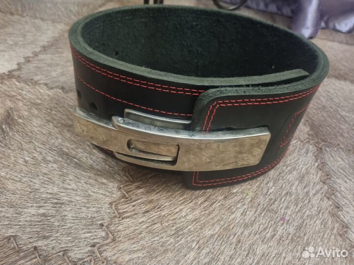 Пояс атлетический с карабином