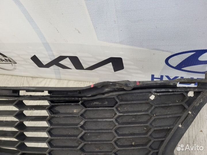 Решетка в бампер KIA ceed 2 JD