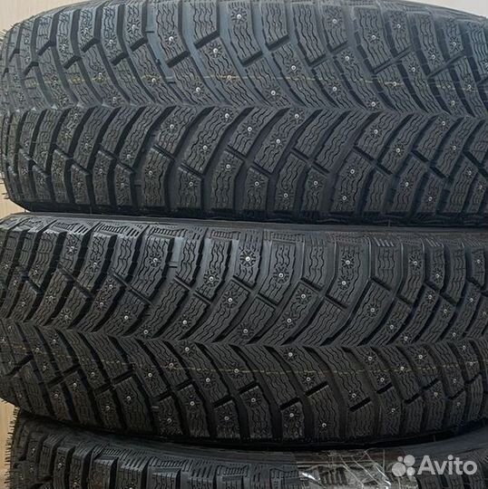 Michelin X-Ice North 4 205/55 R16