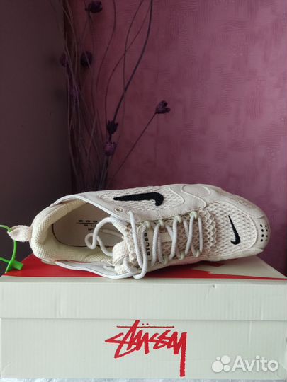 Кроссовки Nike