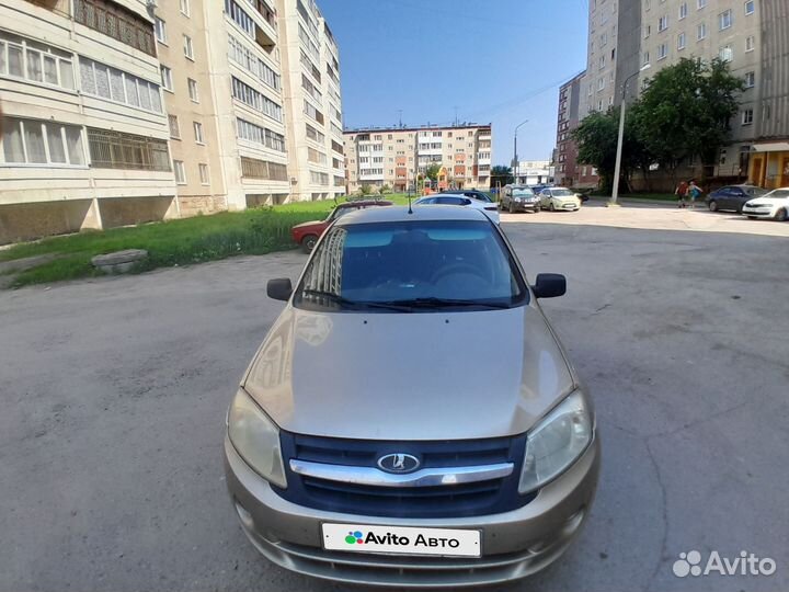 LADA Granta 1.6 МТ, 2013, 156 000 км