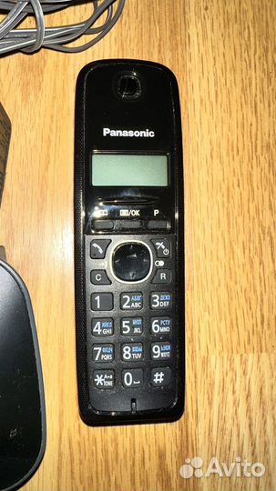 Panasonic KX-TG1611 RUH беспроводной телефон