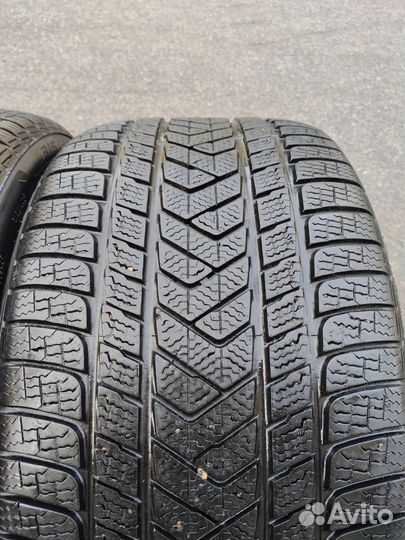 Pirelli Winter Sottozero 3 315/30 R21 105V