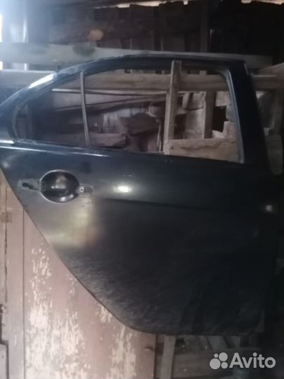 Дверь задняя правая mitsubishi lancer 10