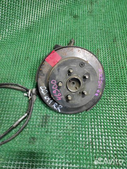 Ступичный узел задний правый Toyota Caldina ZZT241