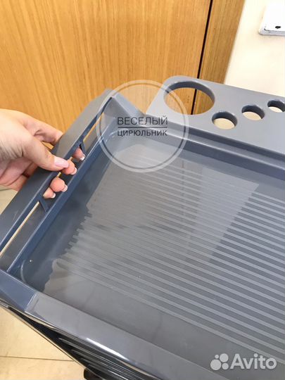 Тележка парикмахерская