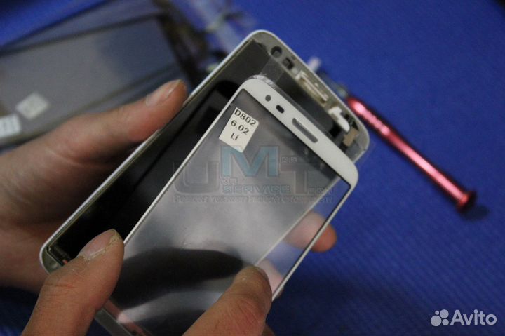 Замена разбитого стекла (тачскрин) на LG