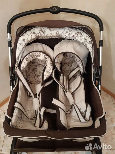 Коляска для двойни