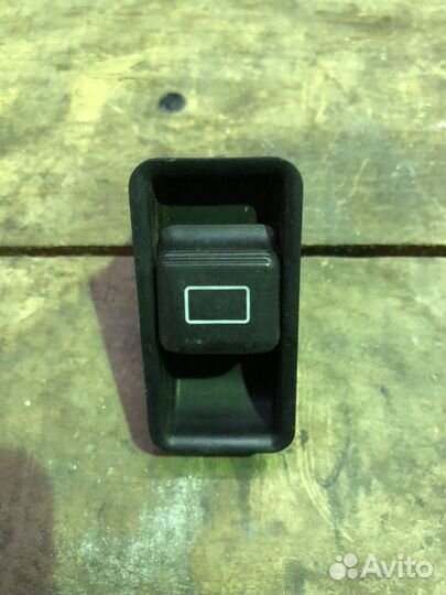 Кнопка люка мерседес w202 w210