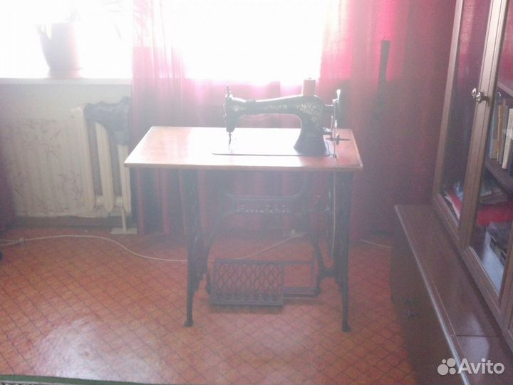 Швейная машинка Singer 16k33