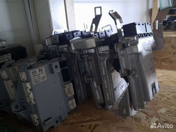 Блок управления двигателем Инфинити