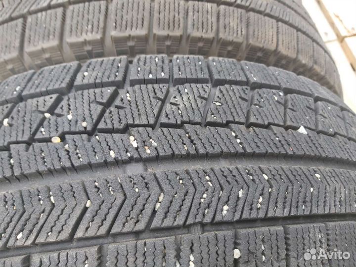 Bridgestone Blizzak VRX 65/65 R15