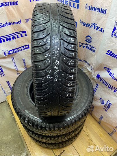 Bridgestone Ice Cruiser 7000 215/70 R16