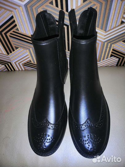 Резиновые сапоги