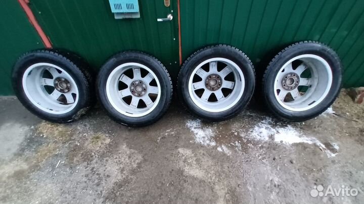 Triangle Snowlink TWT02 235/60 R18